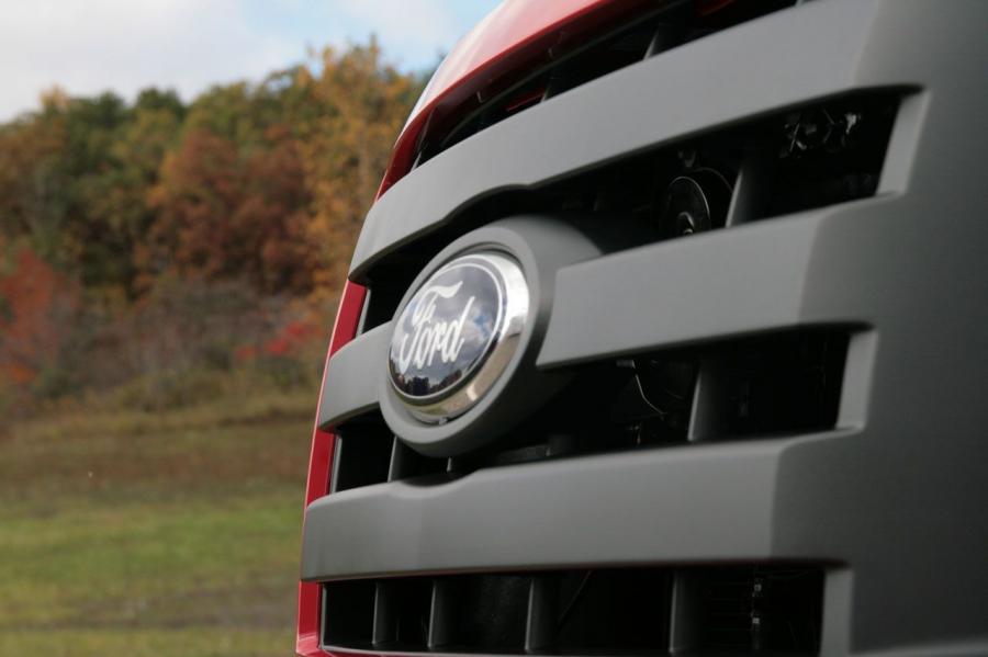  Ford F-150 2009 года  (фото 2 из 156)